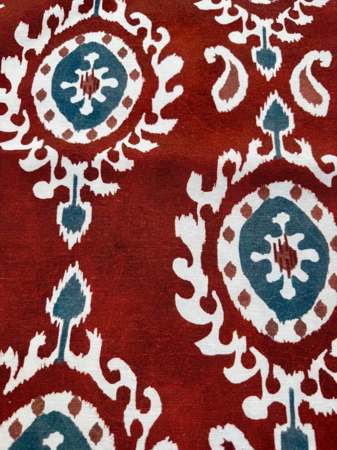 MANTEL BOHO ROJO 2,50
